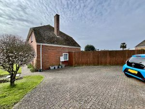 Photo 17- click for photo gallery